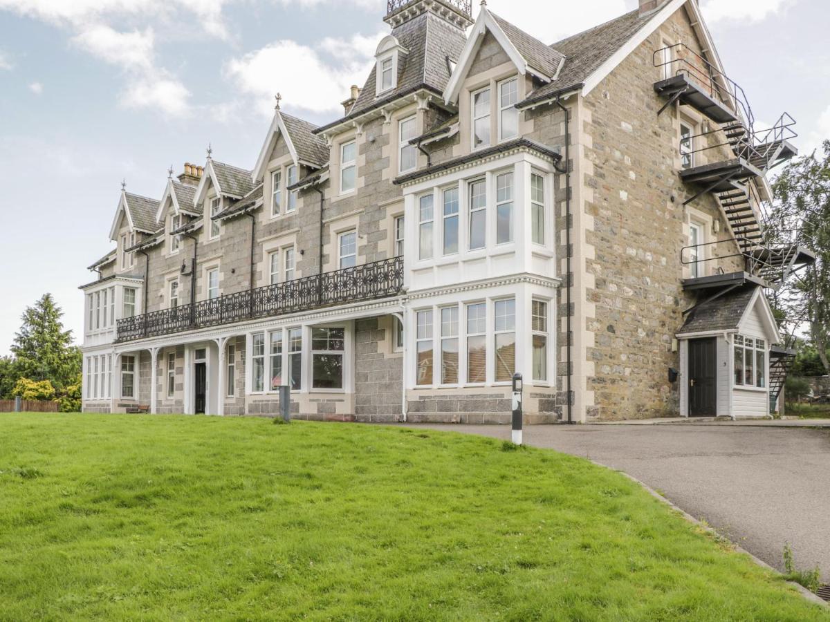 10 Monarch Country Apartments Newtonmore Kültér fotó